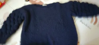 4 jerséis. Hollister, Berska, Primark y local