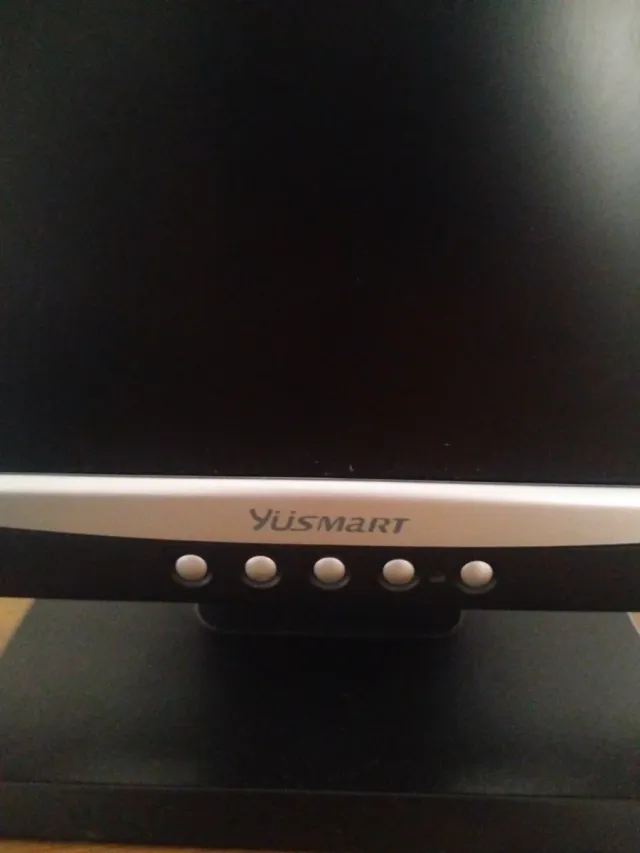 Monitor Yusmart 18 Plata/Negro