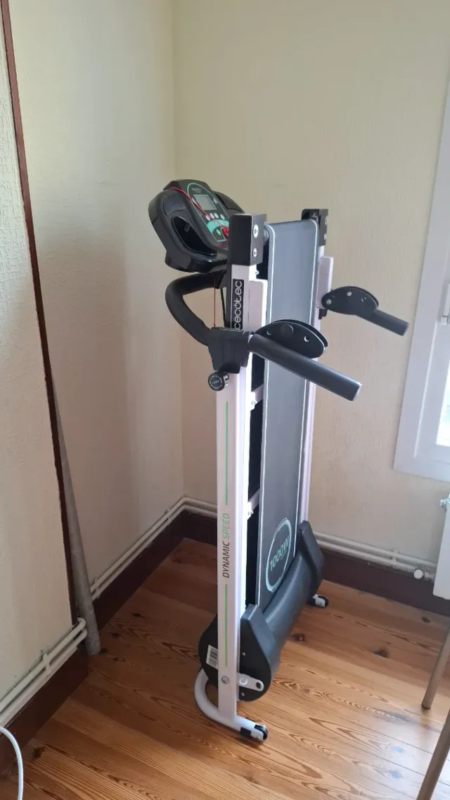 Cinta de correr Cecotec 1000W