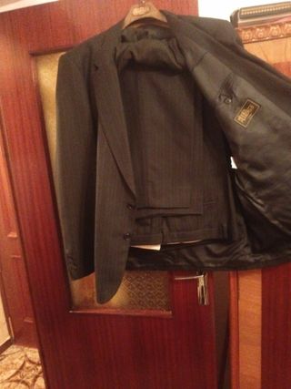 Traje de caballero negro