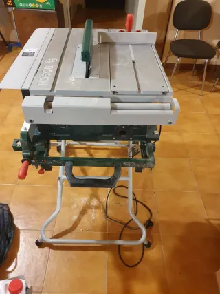 Sierra de mesa Bosch PTS 10