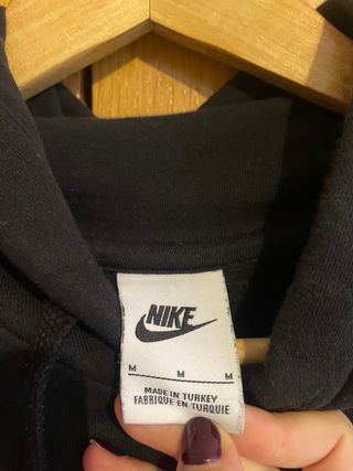 Sudadera Nike Negra con Logo Azul. Original