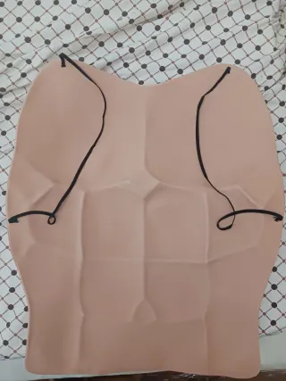 Petto finto cosplay addominali finti