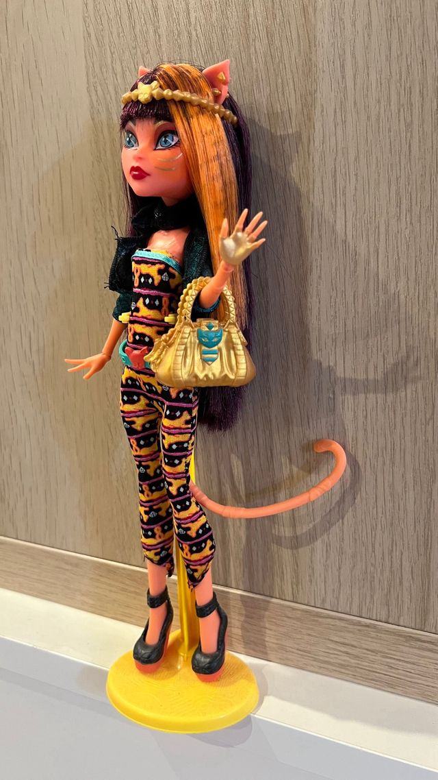 Monster High Cleolei Freaky Fusion Muñeca