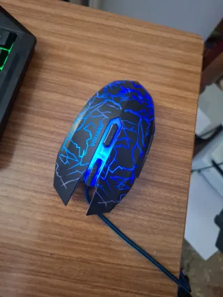 Mouse Gaming VGUARD LED Multicolor tasti laterali.
