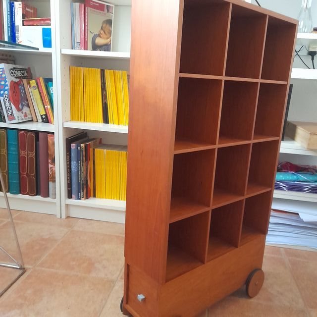 Mueble estantería modular madera