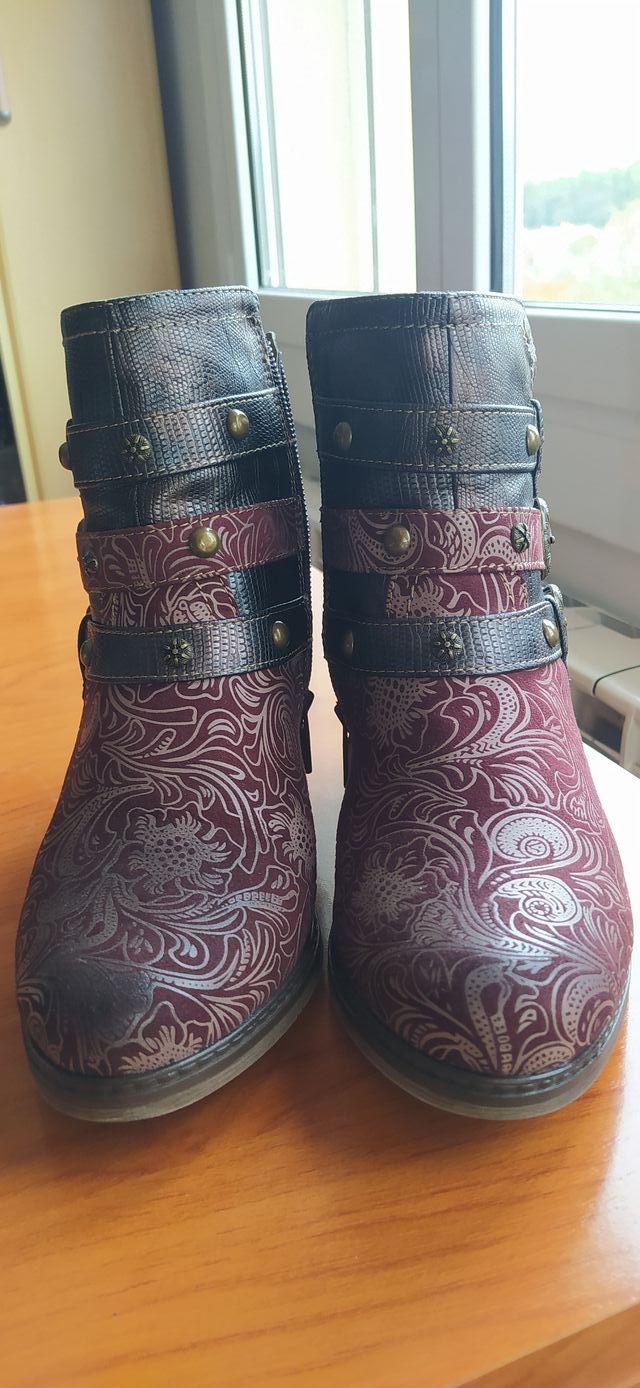 Botines Mustang Talla 40 Rojo/Plata