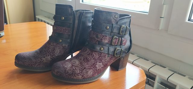 Botines Mustang Talla 40 Rojo/Plata