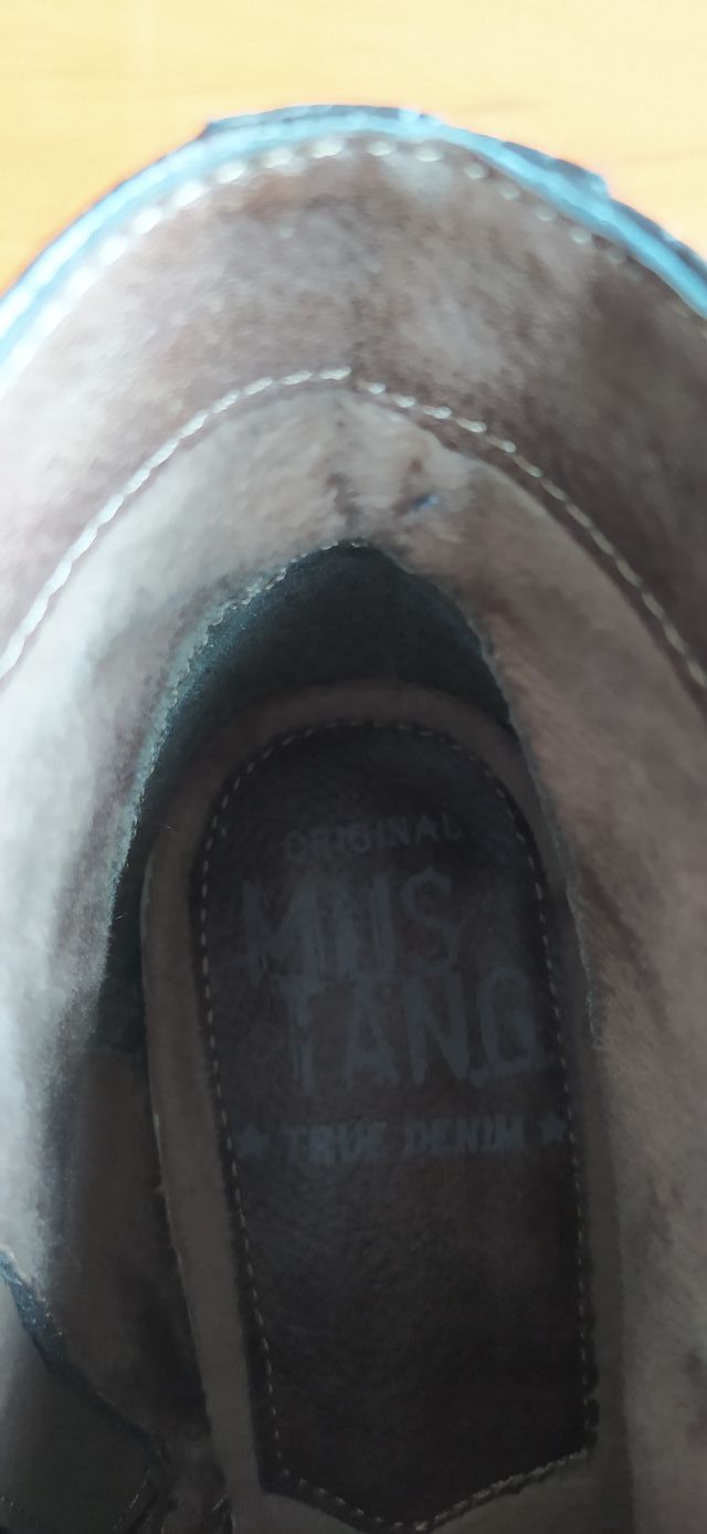 Botines Mustang Talla 40 Rojo/Plata