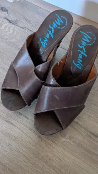 Sandalias Mustang Cuña Madera Talla 38