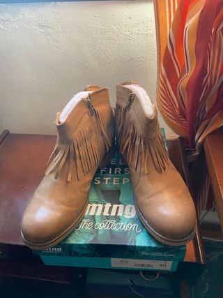 Botas Mustang, diferentes modelos.