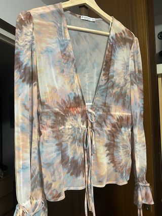 Blusa traslúcida Stradivarius - 2 usos