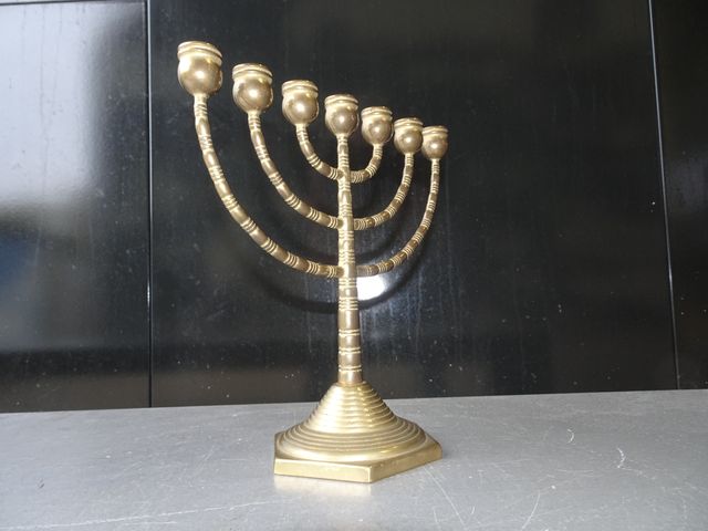 Candelabro Judío Menorá en Bronce