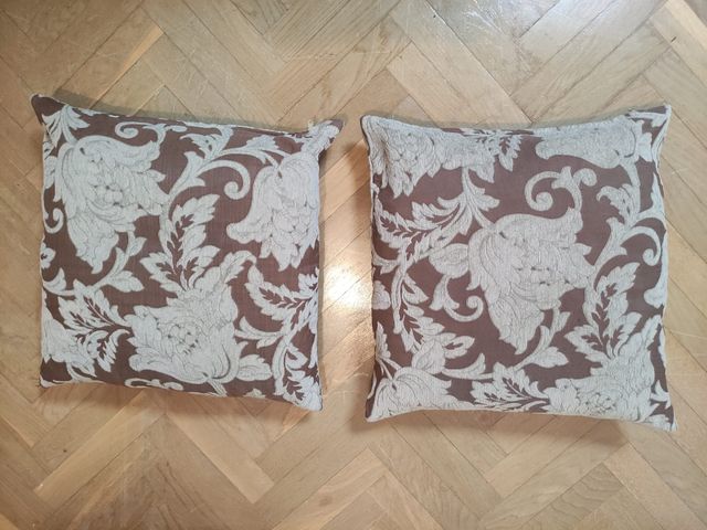 Cojines decorativos marrón y beige