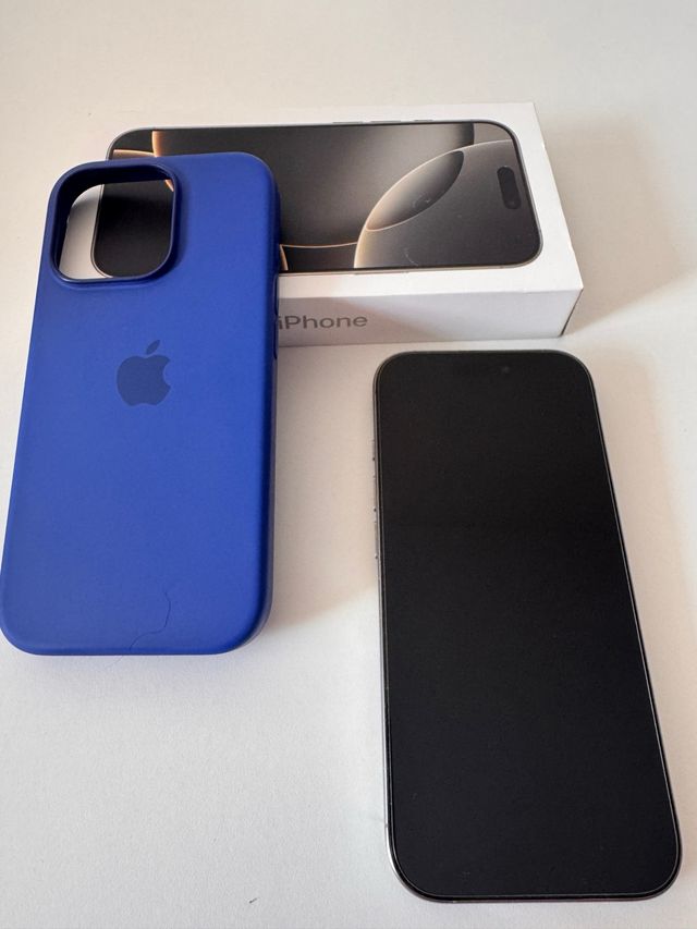 iPhone 16 Pro 1TB Azul/Negro