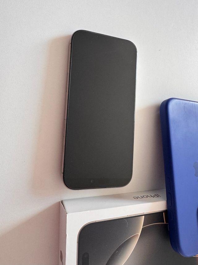 iPhone 16 Pro 1TB Azul/Negro