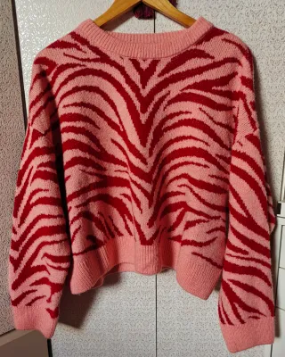 Jersey cebra rosa y rojo Primark