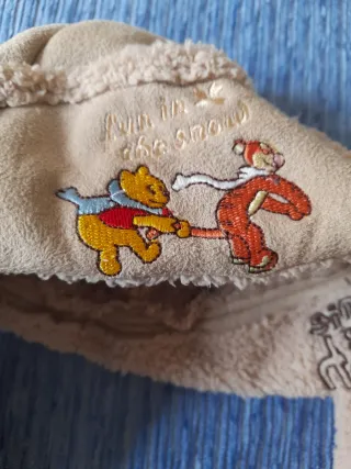 Gorro de invierno infantil Winnie the Pooh