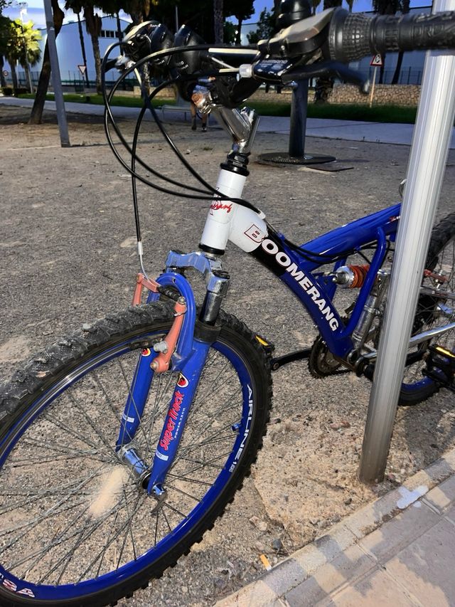 Bicicleta Boomerang MTB doble suspensión