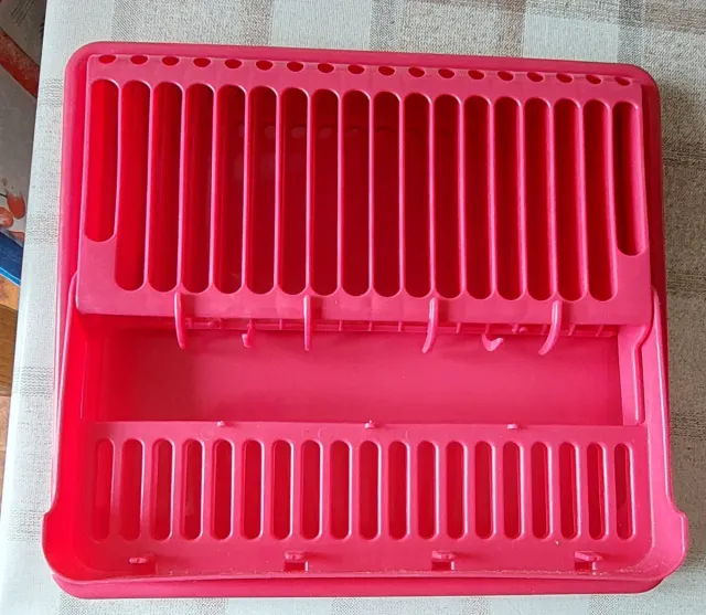 Scolapiatti rosa in plastica