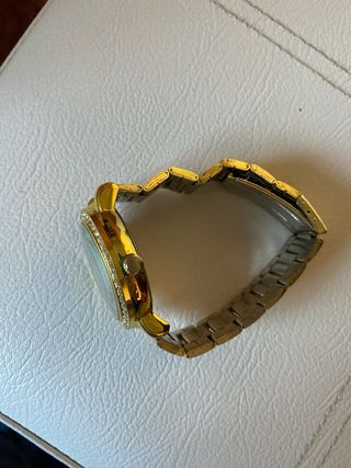 Reloj Geneva Dorado  Sin Estrenar
