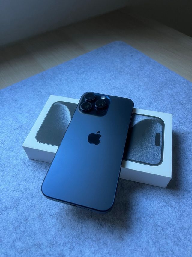 iPhone 15 Pro Max Azul 