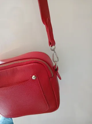 Bolso bandolera de piel rojo