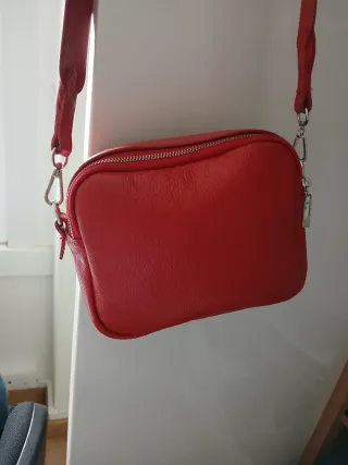 Bolso bandolera de piel rojo