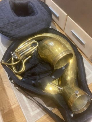 Sousaphone / Helicon