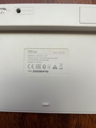 Tastiera Trust Wireless Argento/Bianco