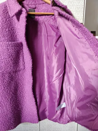 Sobrecamisa oversize morada rizo Primark seminueva