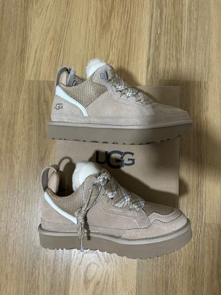UGG Lowmel Sand Beige/Marrón talla 37