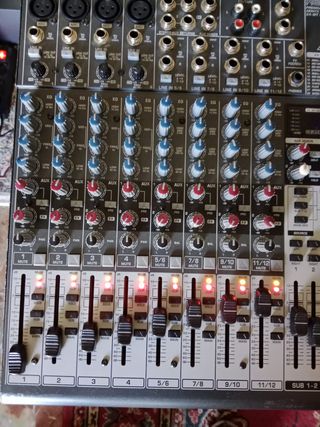 Behringer Xenyx X1622USB  (No envíos wallapop)