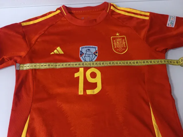 Equipación España niño Yamal