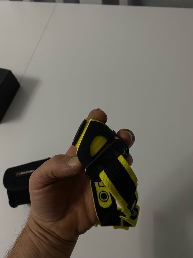 Linterna Frontal LED Lenser