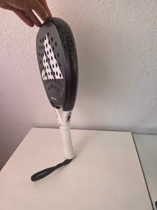 Pala Padel Adidas Metalbone HRD 2024