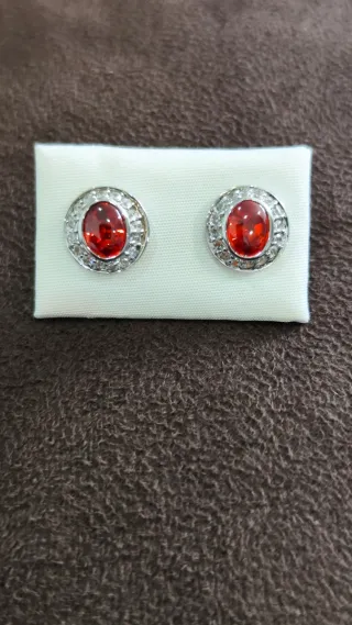 Pendientes plata chica con piedra roja nuevos