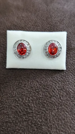Pendientes plata chica con piedra roja nuevos