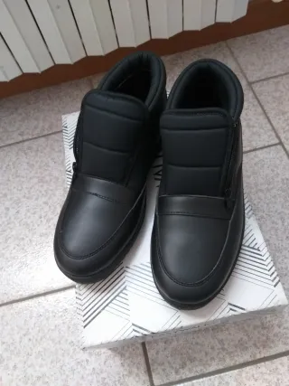 Scarponcini n.40 impermeabili