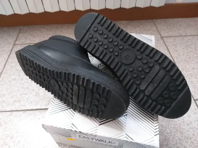 Scarponcini n.40 impermeabili