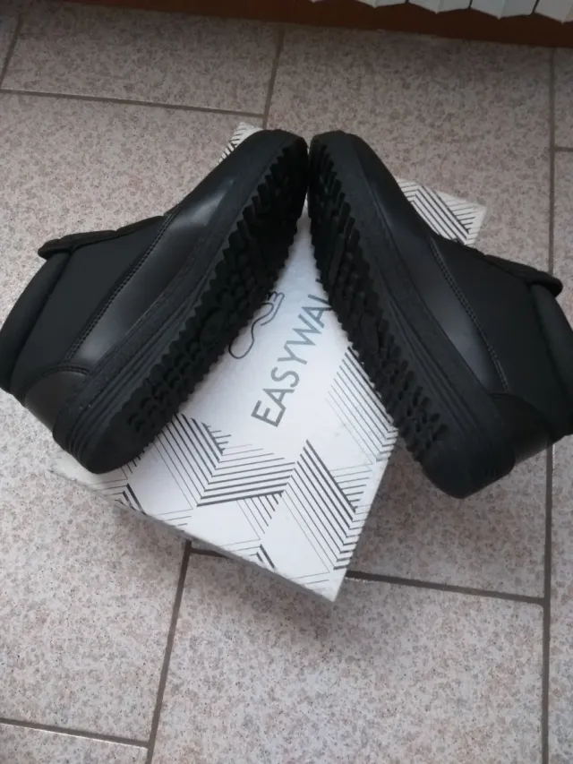 Scarponcini n.40 impermeabili