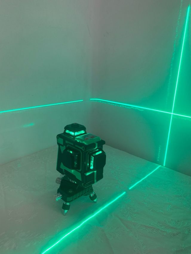 Nivel Láser 360° Verde