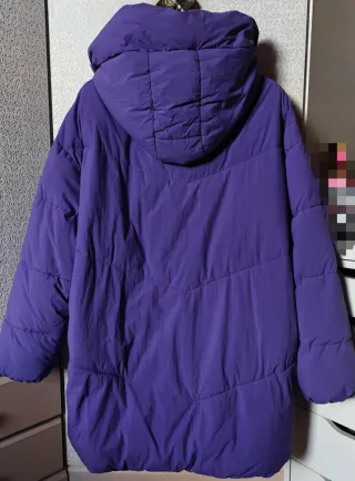 Abrigo morado Paula Echevarría Primark seminuevo