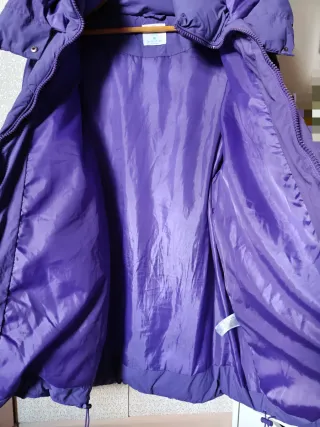 Abrigo morado Paula Echevarría Primark seminuevo