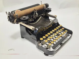 Máquina Escribir Antigua Corona Plegable