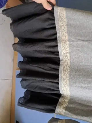 Vestido gris y negro talla M de Veluta Moda