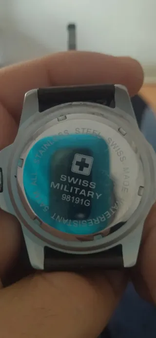 Reloj Swiss Military Plata y Blanco