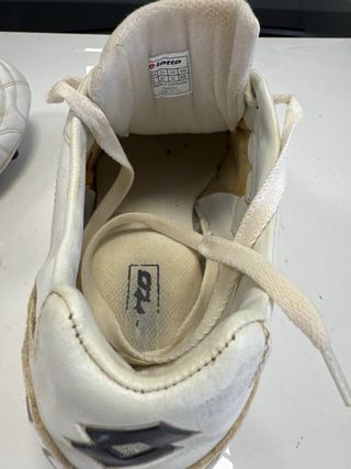 Botas de fútbol Lotto blancas número 46-47