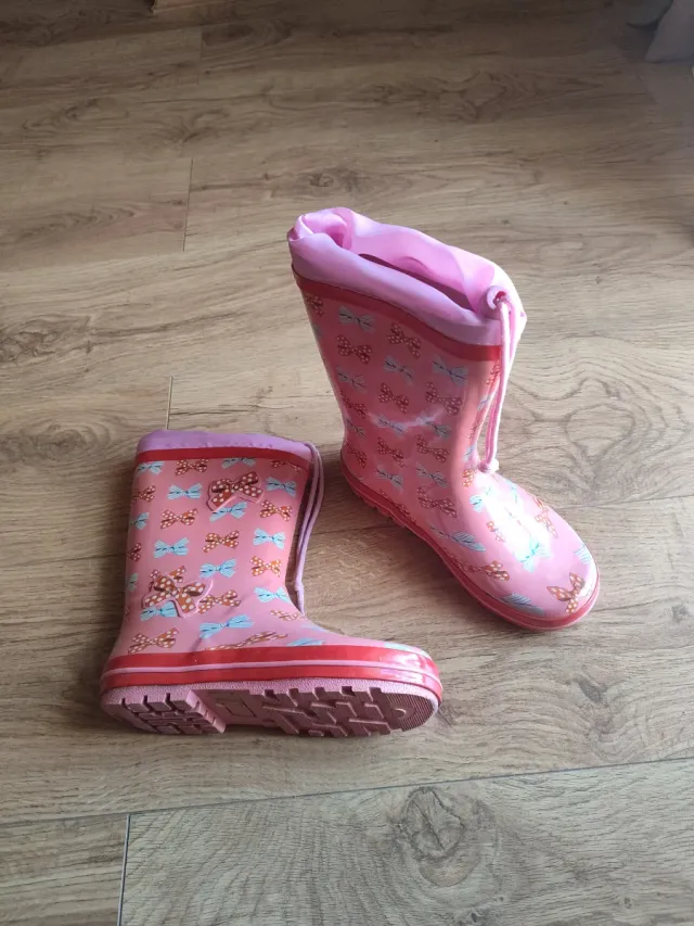 Botas de agua niña rosas con lazos