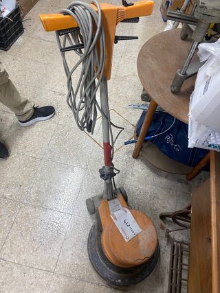 Pulidora de suelo industrial